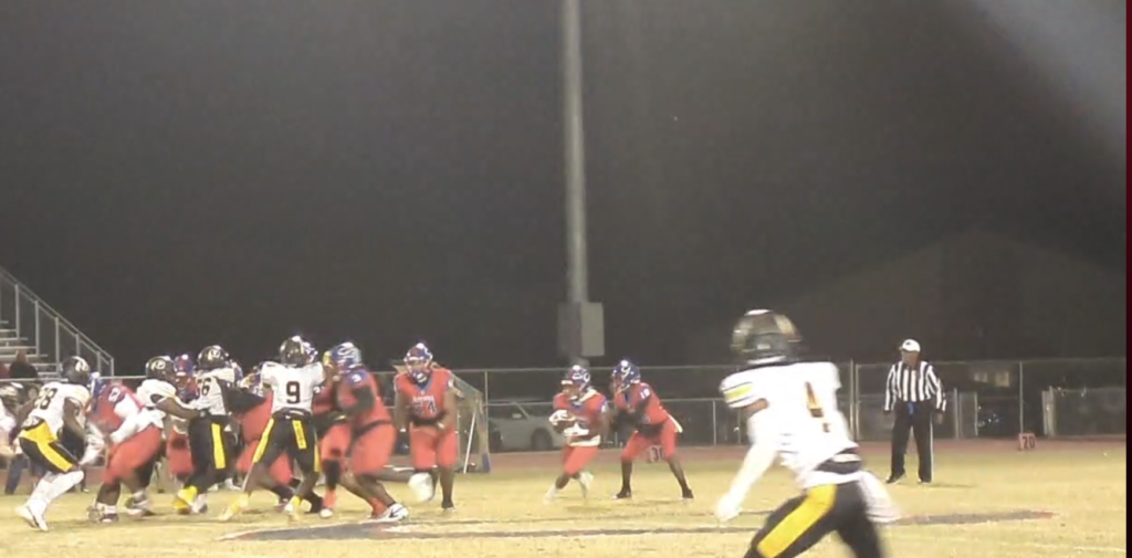 Clarksdale beats Pontotoc 32-0 to go undefeated in district, hosts Cleveland Central in first round of playoffs