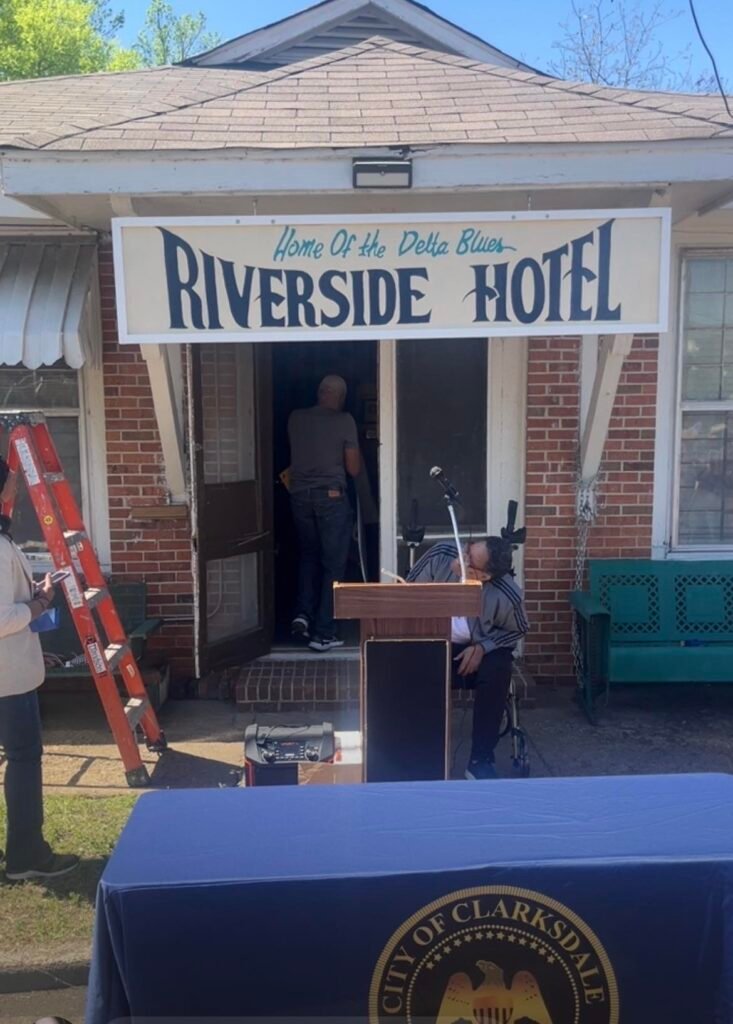 Riverside Hotel Unveils New Sign: A Symbol of Rich History and Renewed Promise