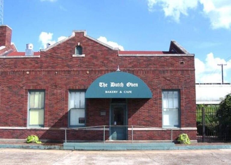 Local Business Spotlight of the Week: Discover Culinary Delight at The Dutch Oven – Clarksdale’s Historic Bakery Gem!