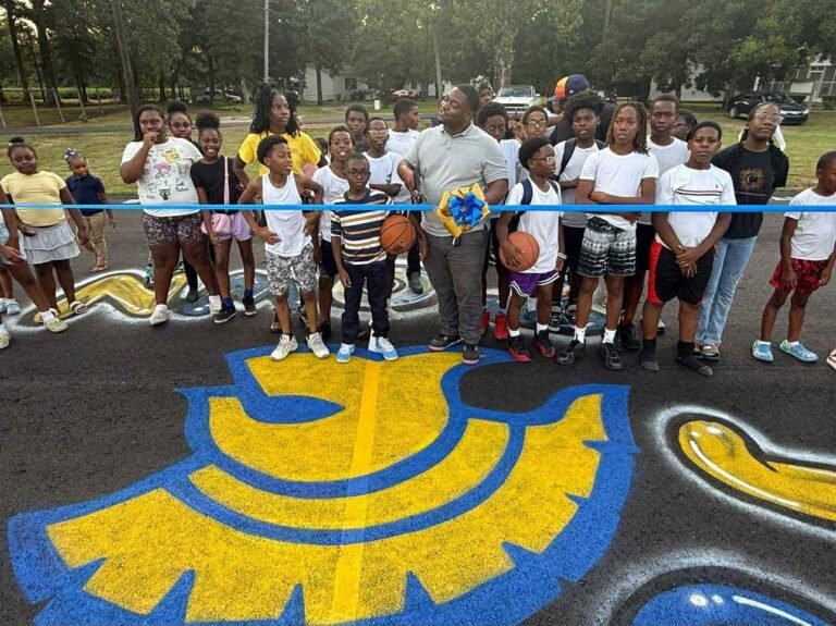 Jonestown Holds Ribbon-Cutting Ceremony for New Basketball Court