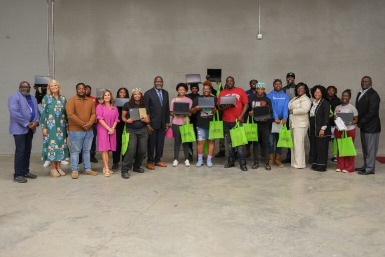 Coahoma Community College, Digitunity, and AT&T Mississippi distribute laptops to bridge regional digital divide